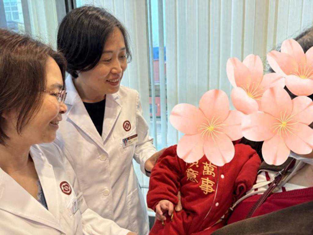 三代试管婴儿技术阻断环状染色体传递，诞生健康宝宝